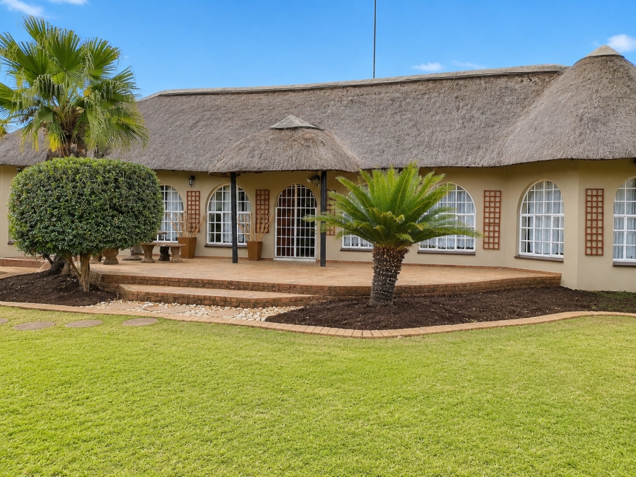 4 Bedroom Property for Sale in Schoemansville North West